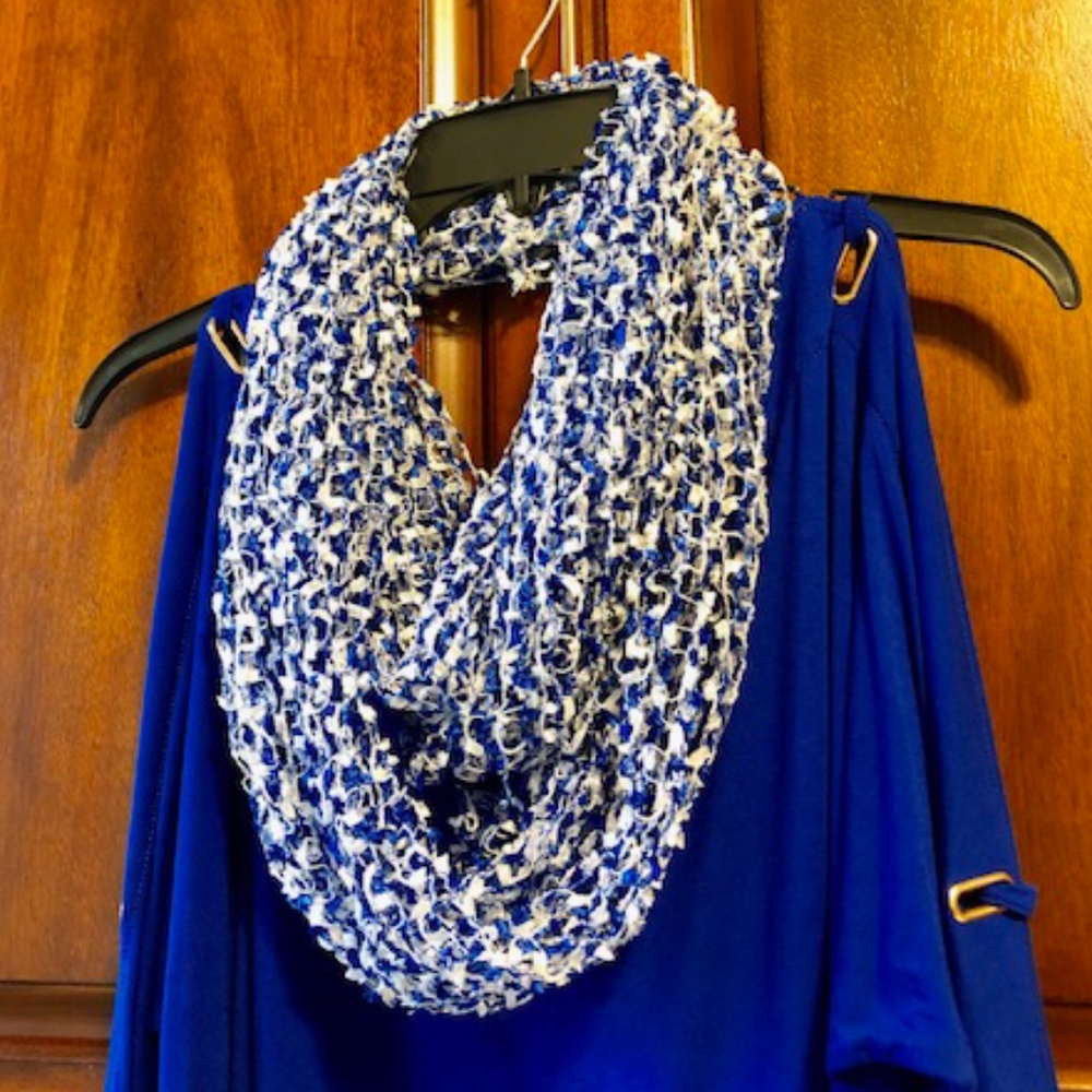 Infinity scarf - Picture 3 of 5